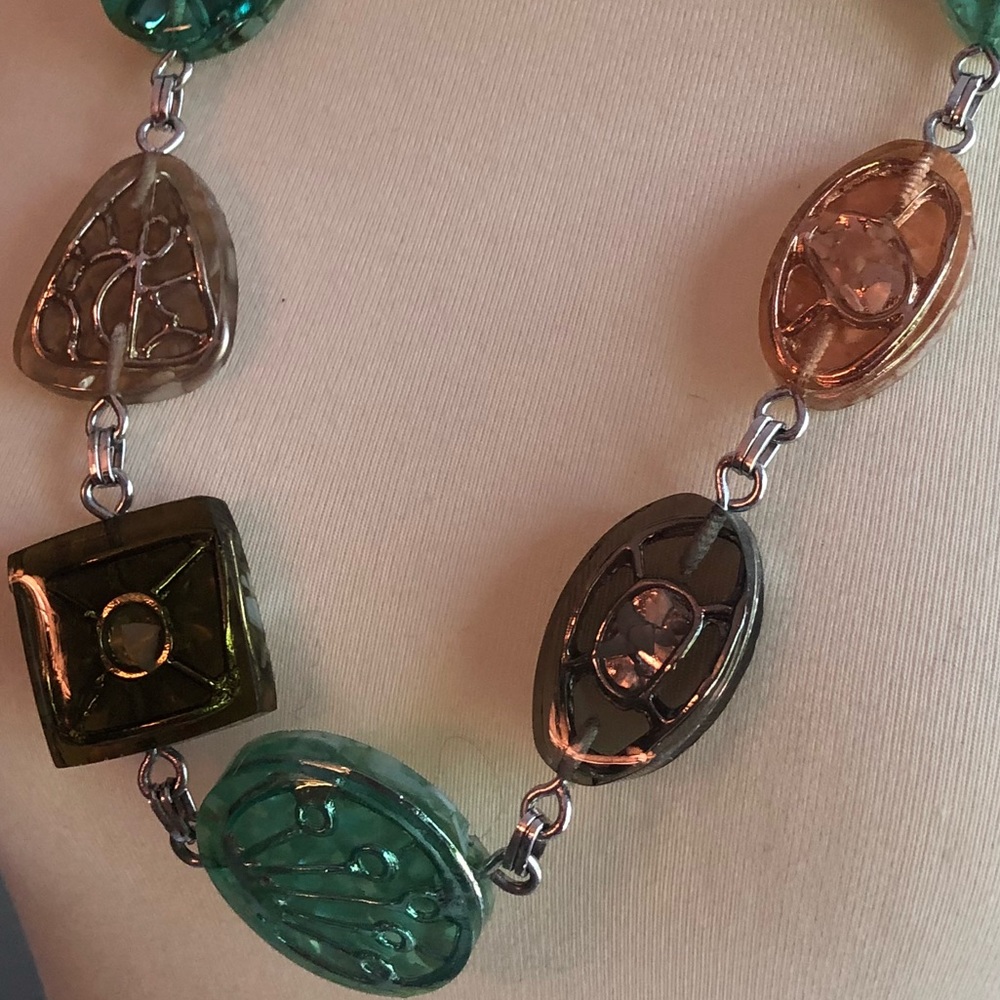 Necklace. - Picture 2 of 3